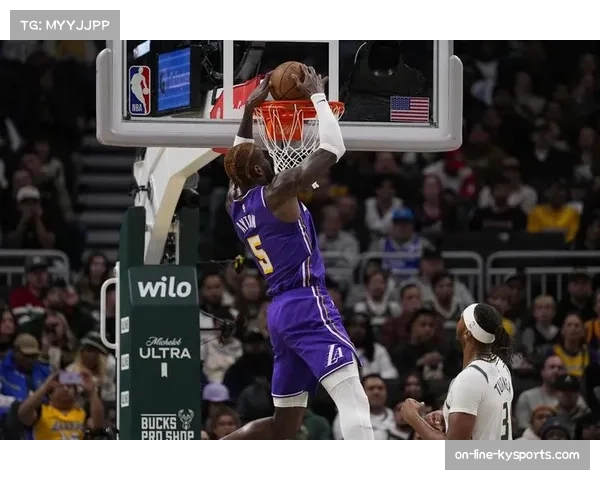 湖人内线轮换捉襟见肘，海斯缺阵迫使艾顿独撑禁区